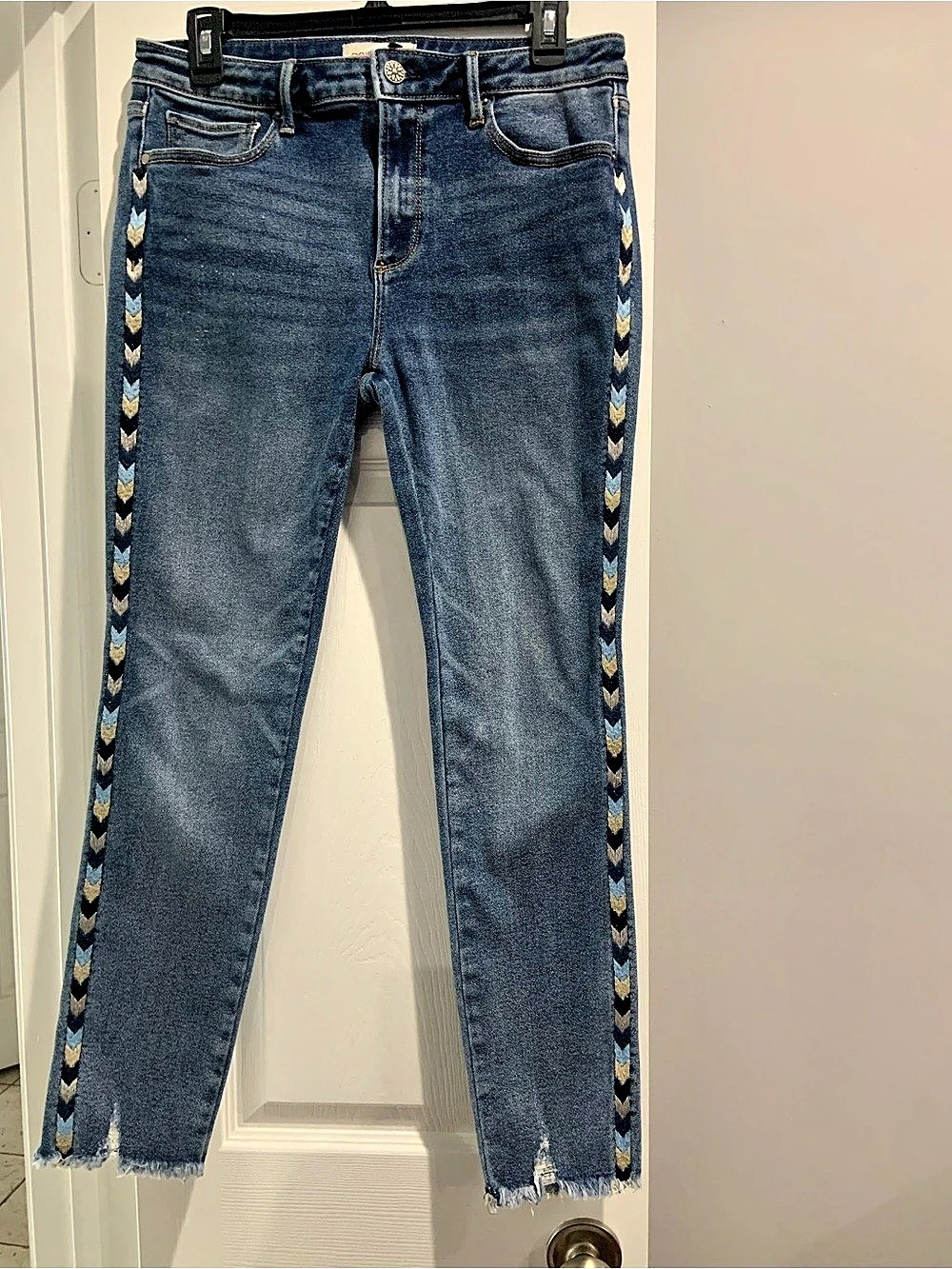 Driftwood Jaxie Skinny Jeans Blue Waist 29 Frayed Hem